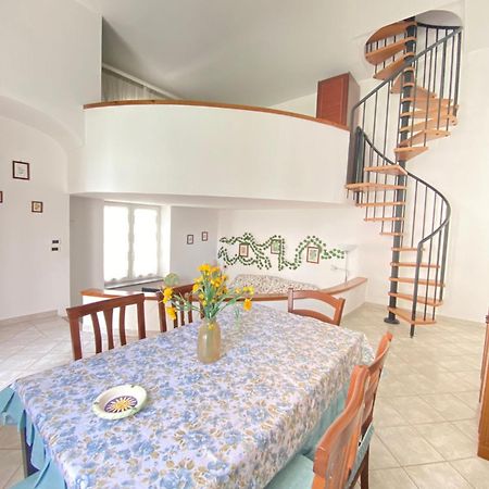 Euploia Apartment อีสเกีย ภายนอก รูปภาพ