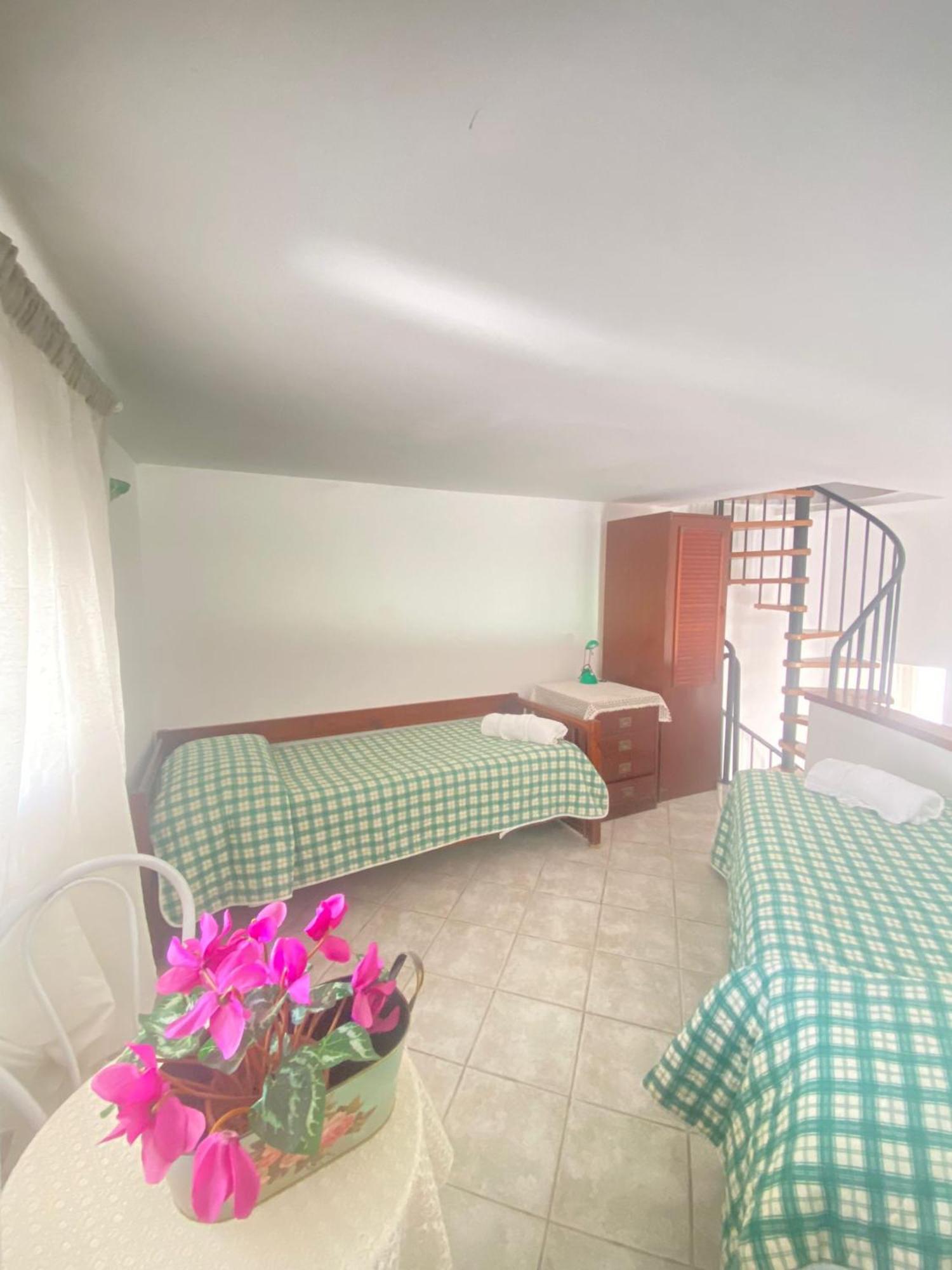 Euploia Apartment อีสเกีย ภายนอก รูปภาพ